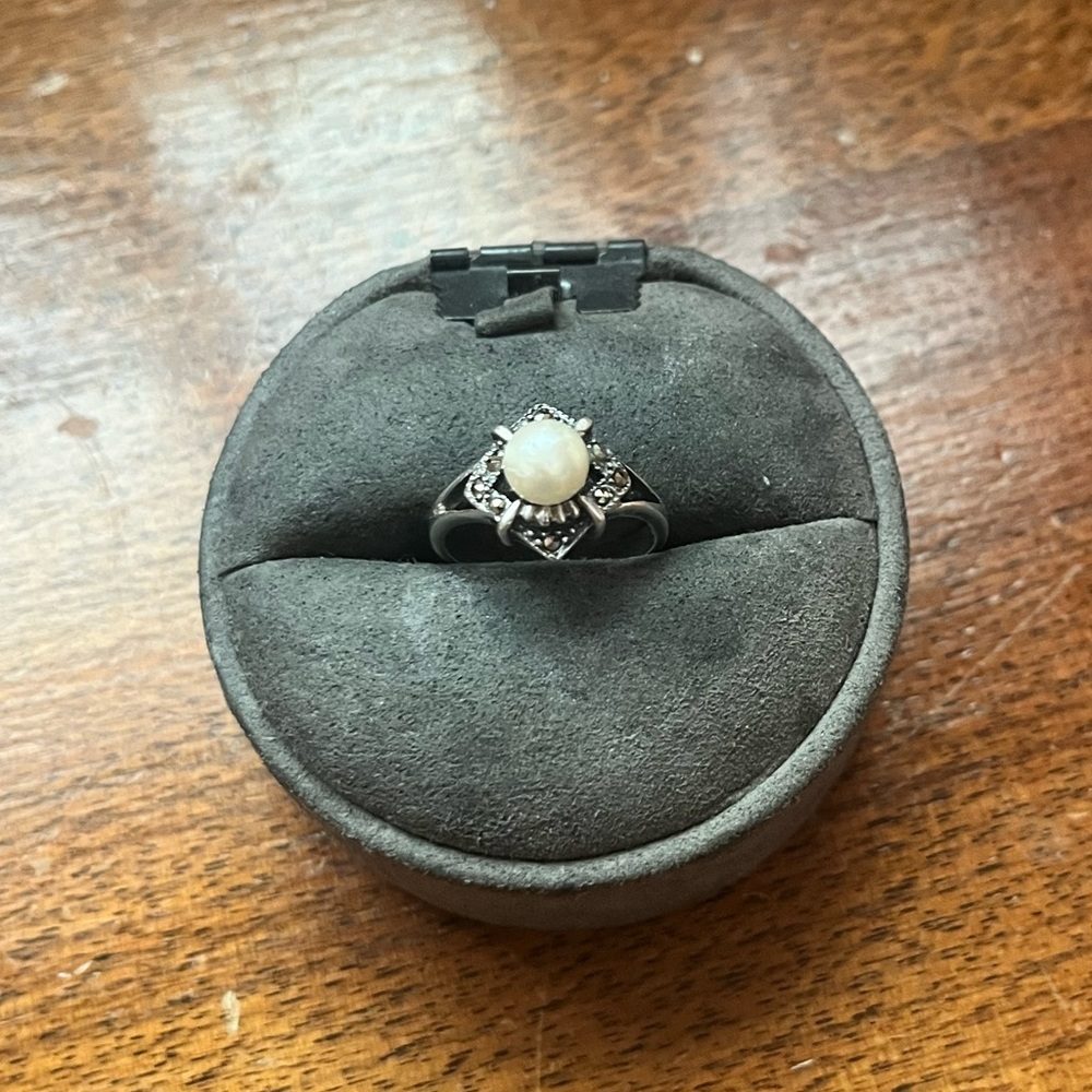 Vintage Sterling Silver Faux Pearl Ring Size 7.5